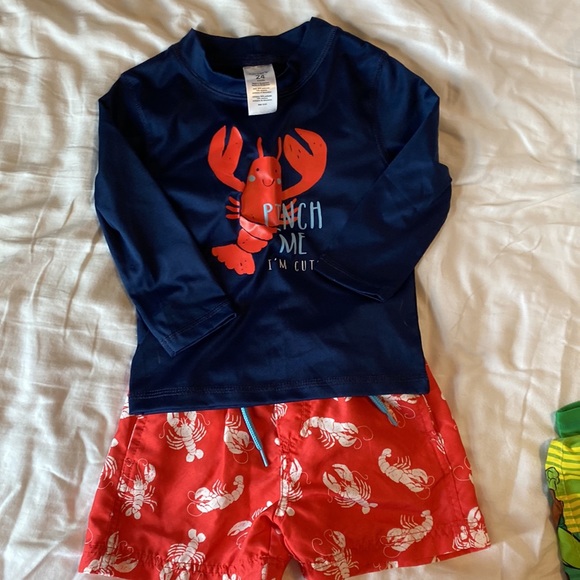 Set of 3 boys swim trunks and rash-guards - Picture 6 of 7